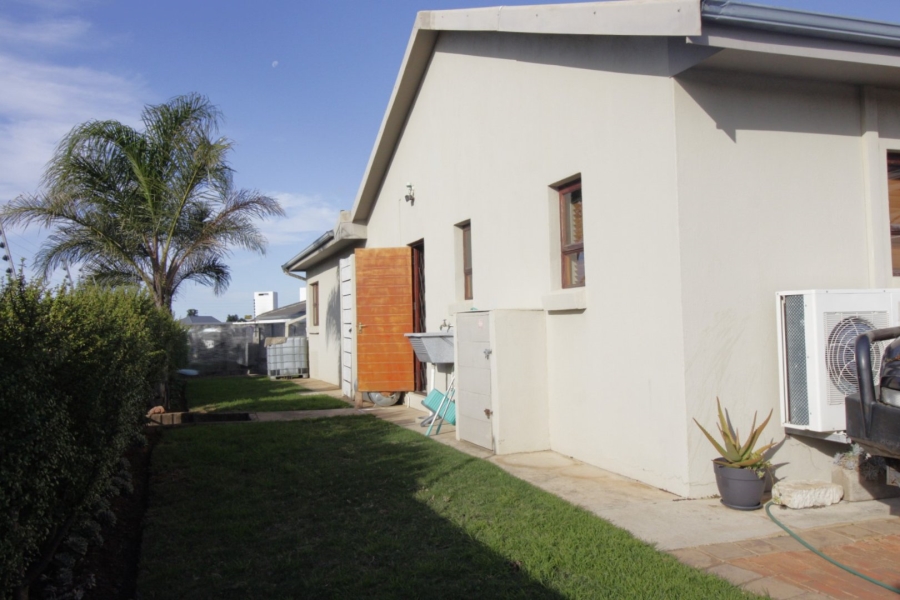4 Bedroom Property for Sale in Fountains Estate Eastern Cape